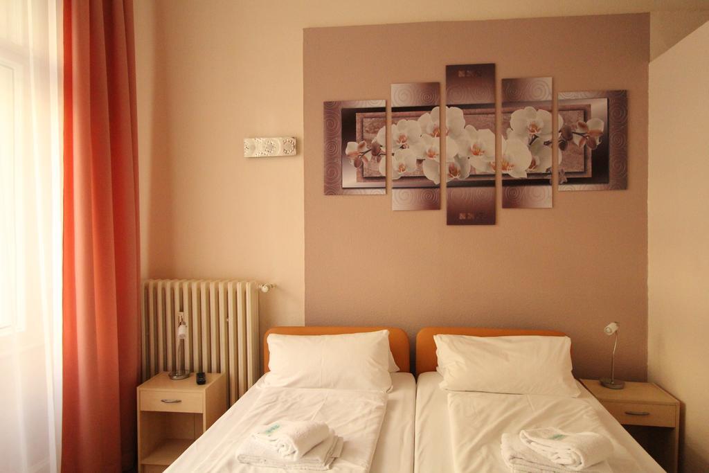 Hotel Elegia Am Kurfuerstendamm Berlin Bilik gambar
