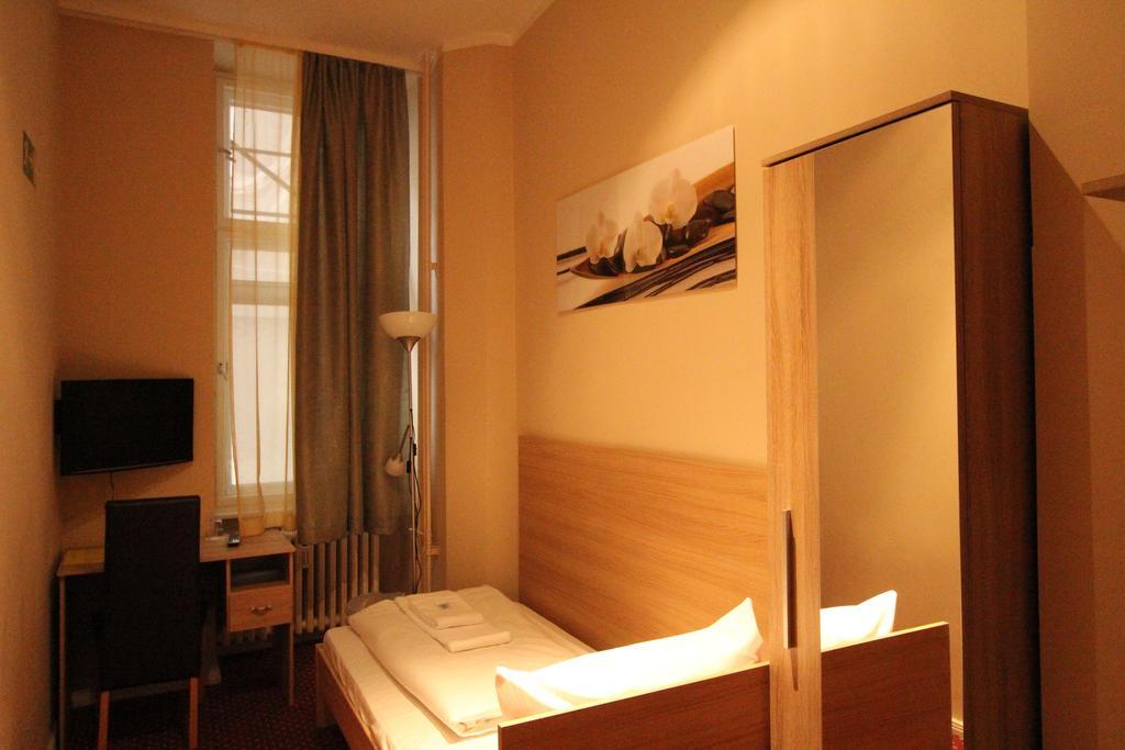 Hotel Elegia Am Kurfuerstendamm Berlin Bilik gambar
