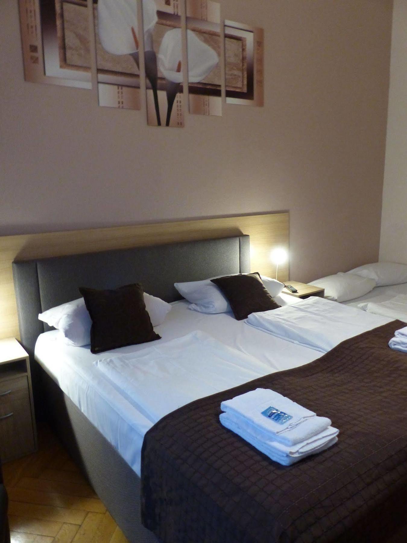 Hotel Elegia Am Kurfuerstendamm Berlin Luaran gambar