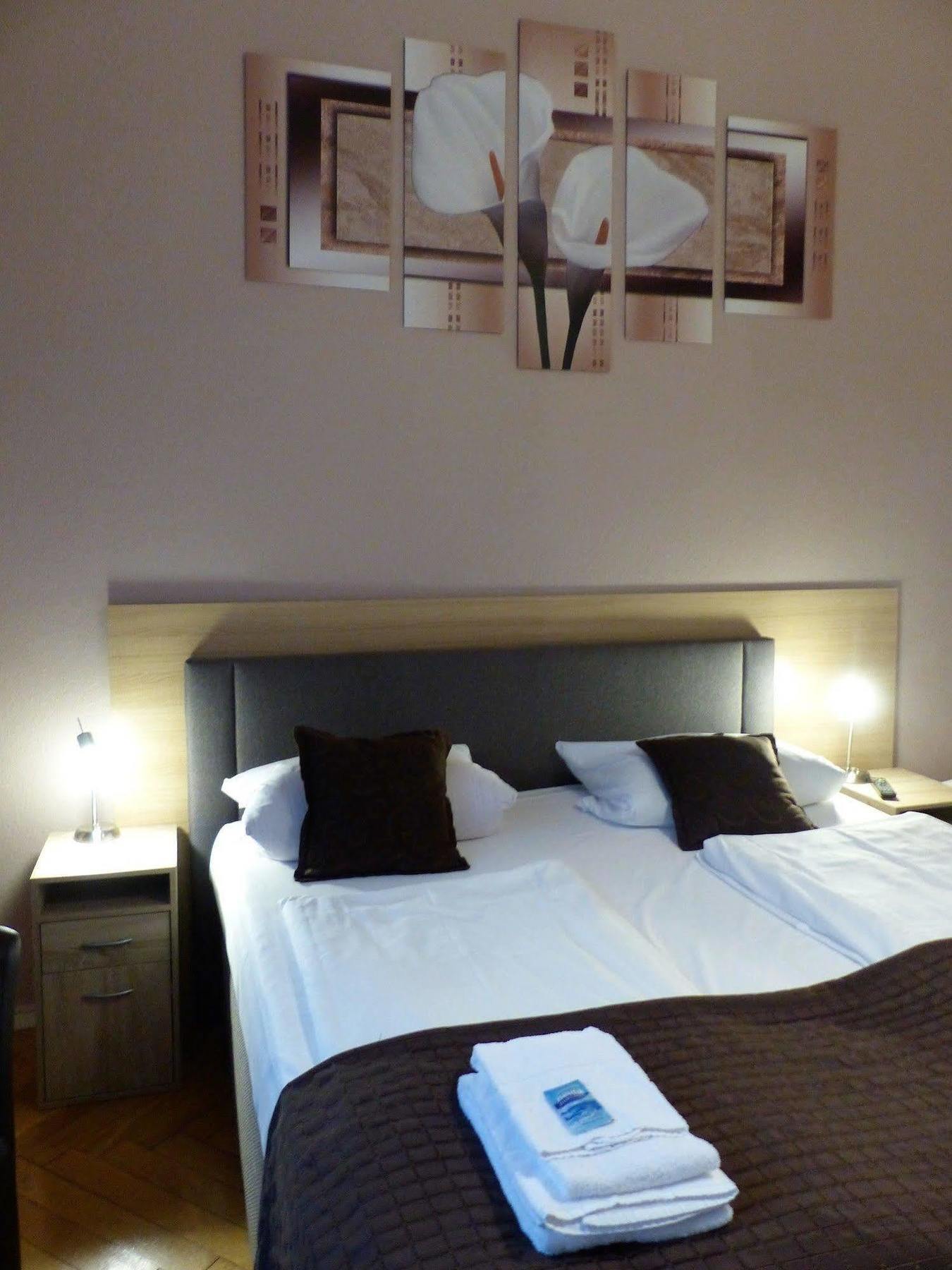 Hotel Elegia Am Kurfuerstendamm Berlin Luaran gambar