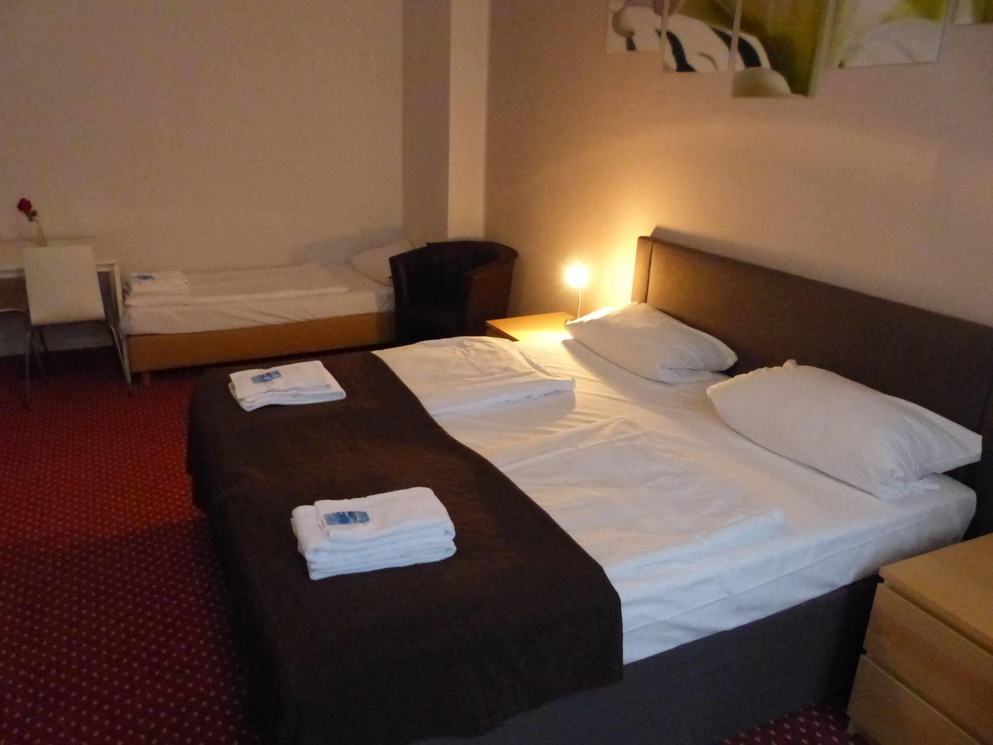 Hotel Elegia Am Kurfuerstendamm Berlin Luaran gambar